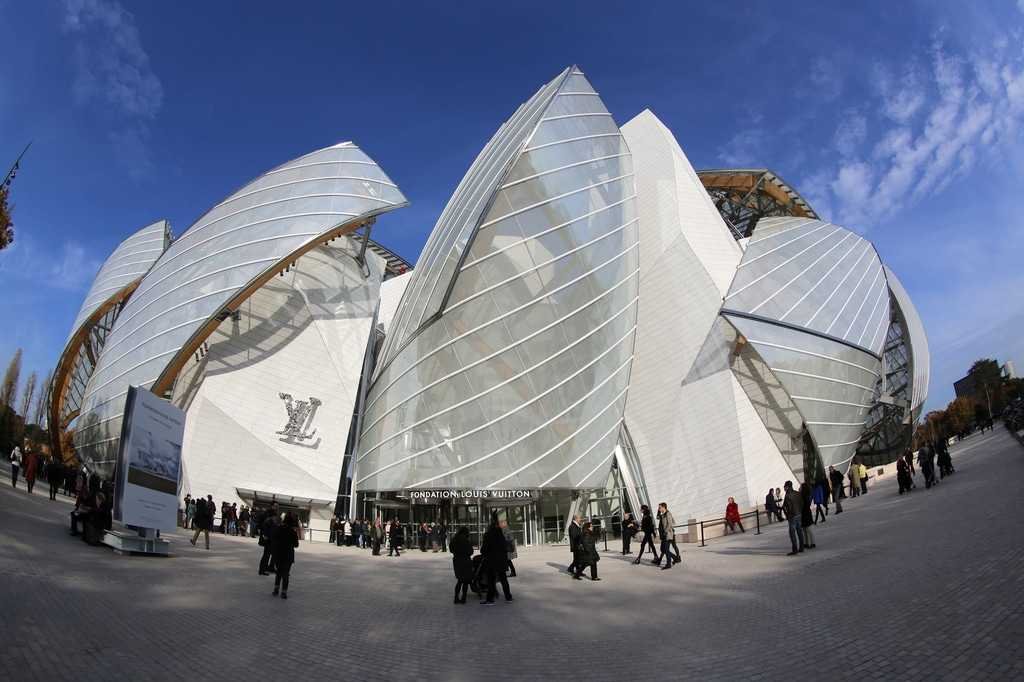 aircab-reserver-taxi-vtc-excursions-sorties-pack-touristiques-fondation-louis-vuitton-paris-ile-de-france