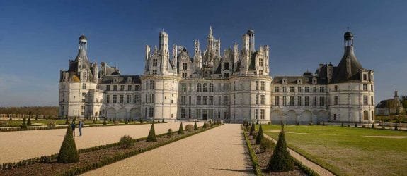 AirCab - Réservez un Taxi, Vtc pour vos excursions et sorties nos différents packs touristiques sont à votre disposition pour vous rendre au château de Chambord  - Vallée de la Loire